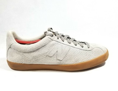 new balance tempus suede