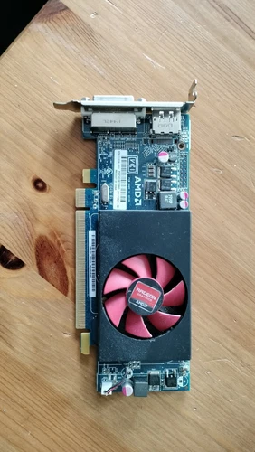 HP Radeon HD8490 1 GB GDDR3