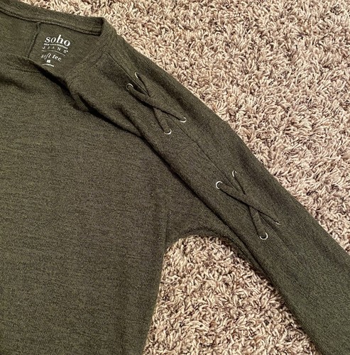 New York & Company Women's Knit Soft Tee, 3/4 Sleeve, Olive Green, Size Small - Picture 4 of 4