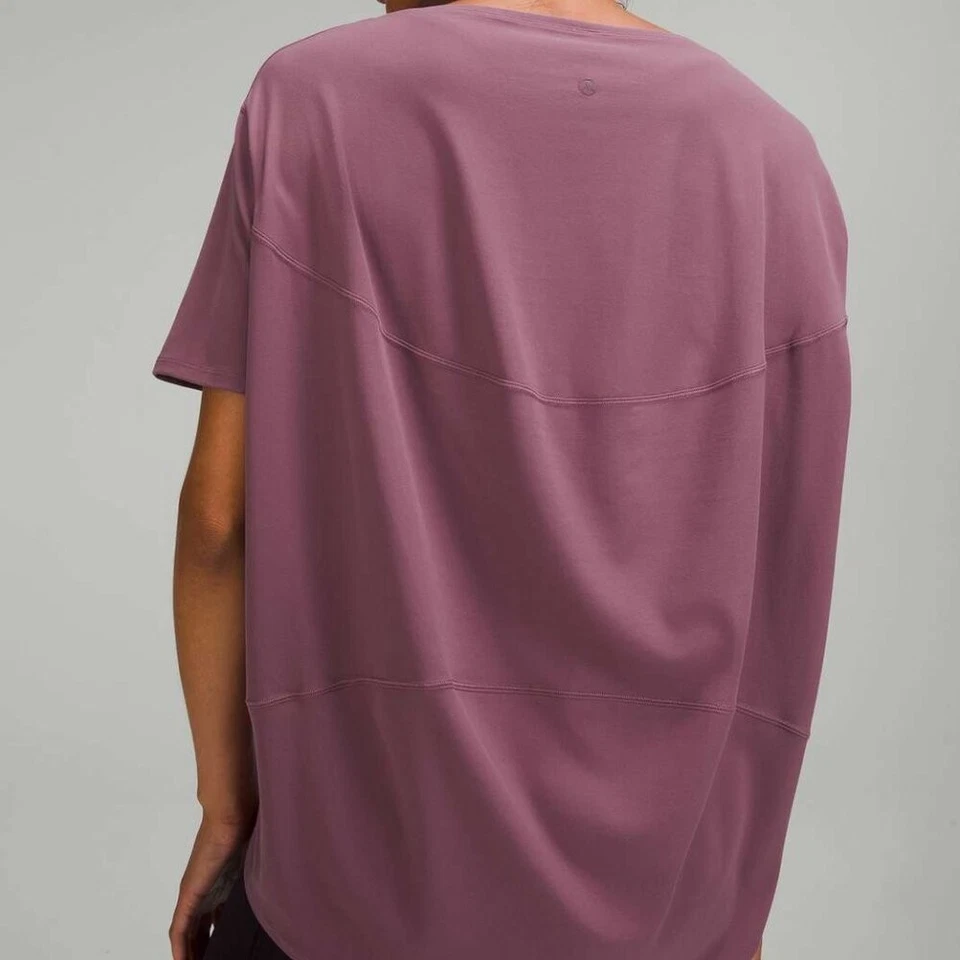 Camiseta Lululemon Back in Action holgada de gran tamaño manga corta rosa malva talla 8 Foto 2 de 4
