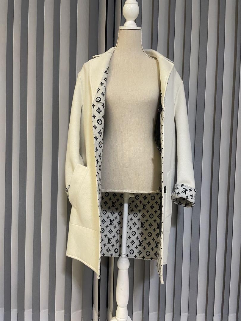 Louis Vuitton Reversible Coat White & Black 34" Used image 7
