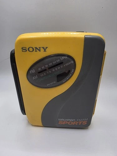 Vintage Sony WM-SXF30 Sports FM/AM Radio Walkman Cassette Player TESTED