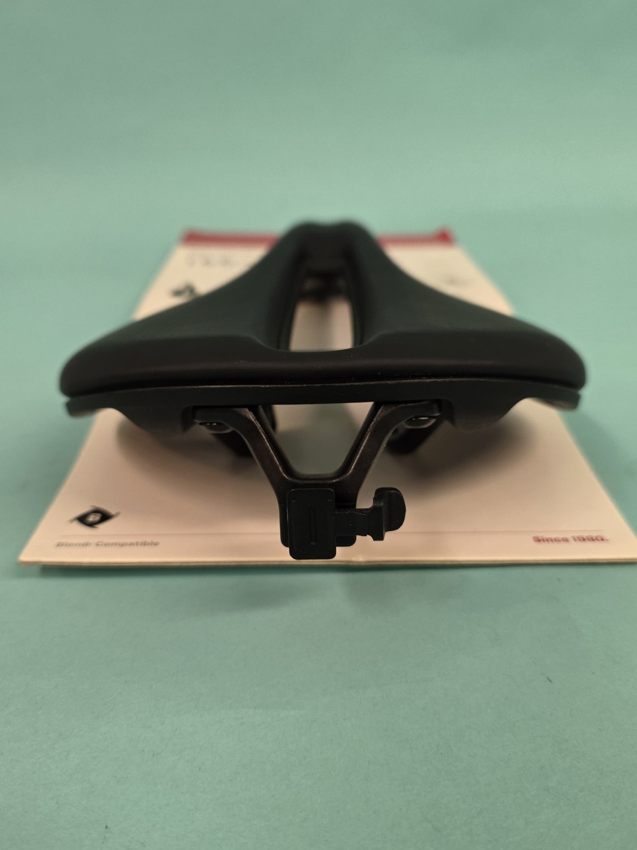NEW Trek Bontrager Verse Elite Short Bike Saddle 155mm MSRP $159