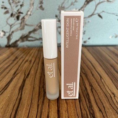 et al. Intelligent Skin Cream Concealer 80W 5ml