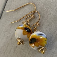 Min Favorit White  Sunflower Floral Ceramic Bead  Gold Pl Drop Earrings