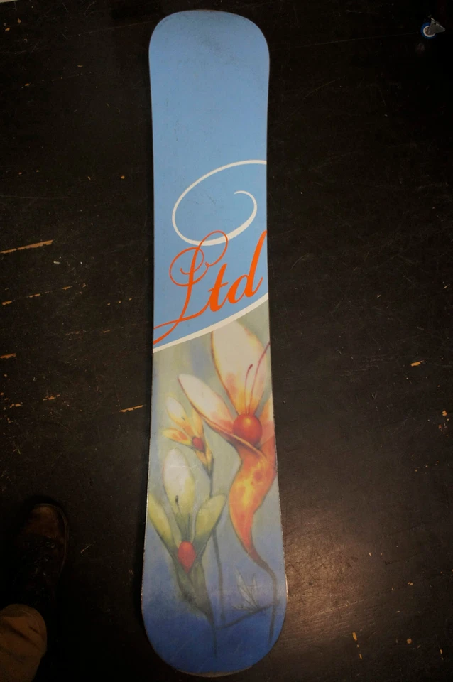 PRECIOSA Cubierta de Snowboard para Mujer LTD Muse 154 cm Floral Flor de Orquídea Foto 2 de 4