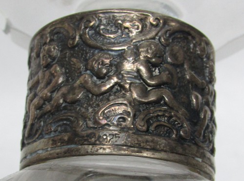 VINTAGE GERMAN STERLING SILVER CHERUB RING & CRYSTAL DECANTER - Picture 3 of 6