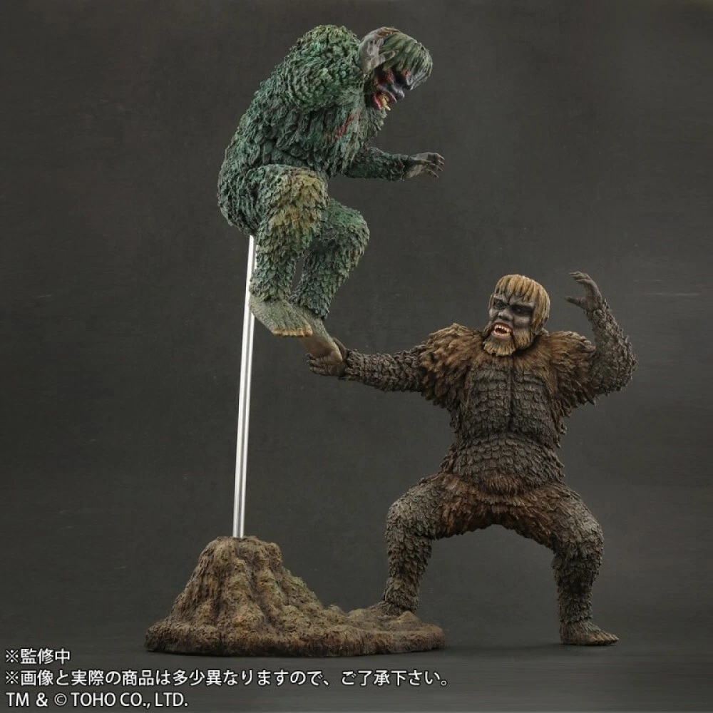 X Plus The War of the Gargantuas Sanda vs Gaira Sofvi Statue Ric