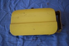 Mercedes W123 E Klasse Tankdeckel Tankklappe Klappe Gelb 1237500106
