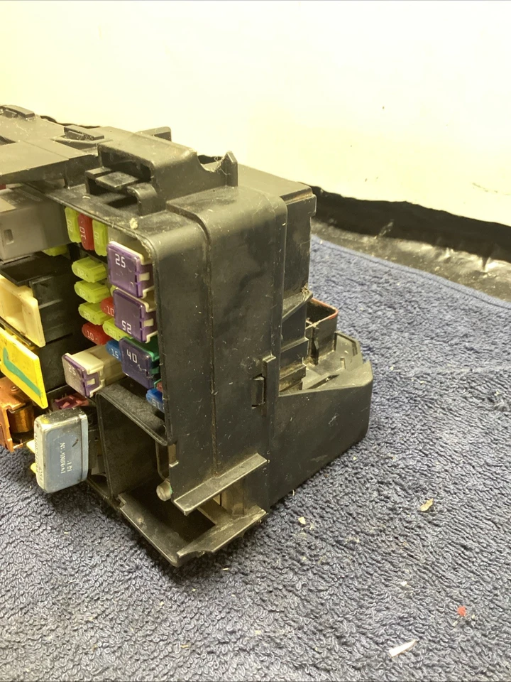 Dodge Durango Jeep 2013 totalmente integrado control de potencia caja de fusibles 68165692ac OEM Foto 2 de 4