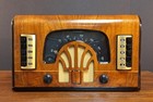 Old Antique Wood Zenith Vintage Tube Radio Restored & Working Deco Boomerang