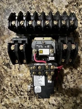 Square D 8903LG40V02 Lighting Contactor 12-pole S12 120VAC Coil Used Tested Good