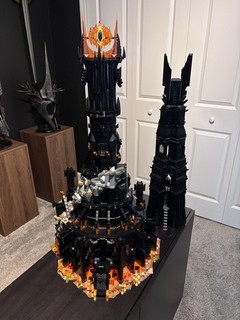 LEGO Lord of the Rings Tower of Orthanc 10237 Barad Dur 10333