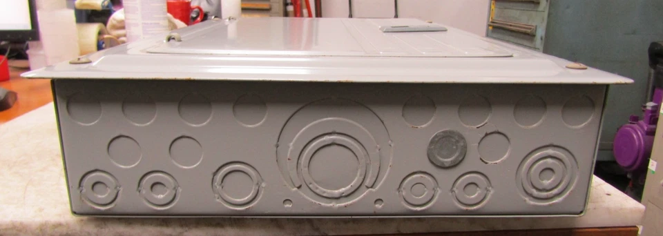 💥SIEMENS 125 AMP MAX MAIN LUG LOAD CENTER 120/240 VAC 3Ø G1224L3125CU - Image 2 of 4