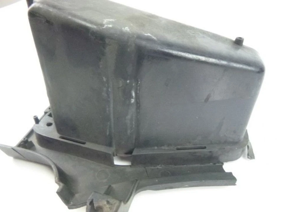 Honda ST1100 1991 bolsillo del tablero izquierdo dañado Foto 4 de 4