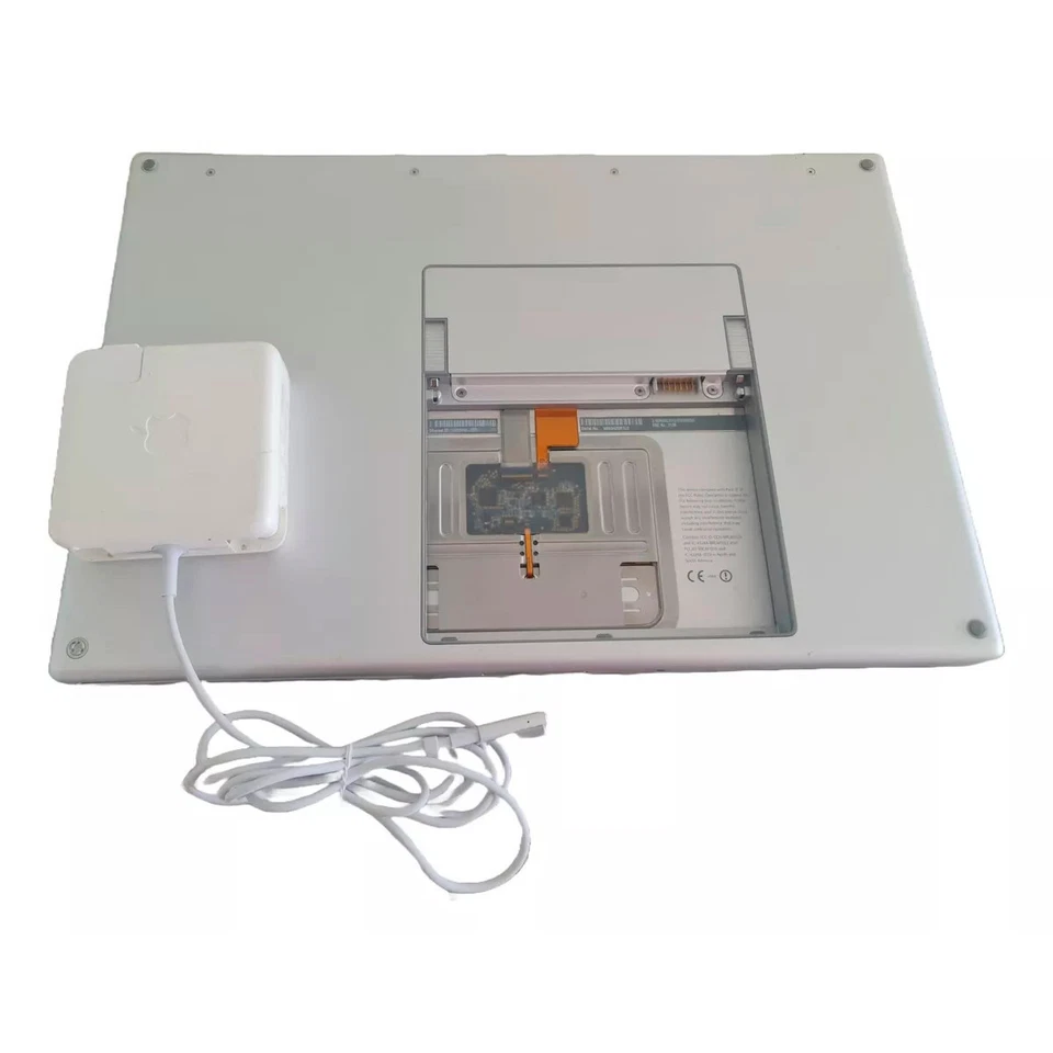 Apple MacBook Pro 15" A1260 2008 4GB/250GB Z0EZ002T8 - Imagen 4 de 4