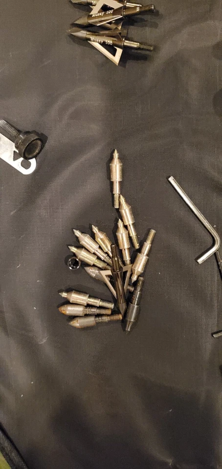 used archery bows for sale - Image 2 of 4