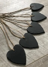 X20 Handmade Natural Slate Heart Chalkboards Mini Name Tags, Weddings Favours