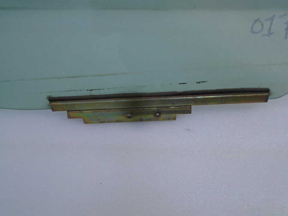 Toyota Prius 2001-2003 puerta trasera izquierda lado conductor ventana vidrio OEM DK808513 Foto 3 de 4
