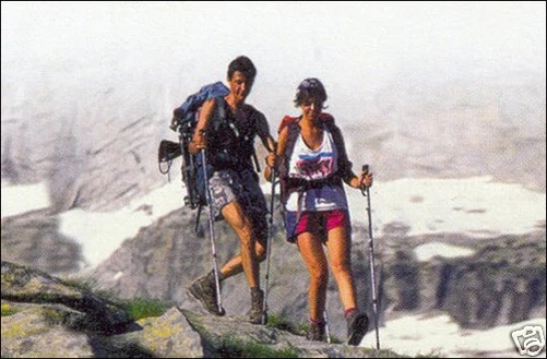 Aihoye Bastoncini Da Trekking Pieghevoli, 2 Pezzi, Leggeri, Antishock - Blu, Estensione 25-52 Pollici