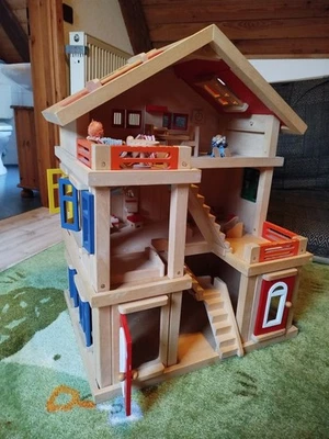 Großes Puppenhaus, massiv Holz, mit Inhalt, 70x60cm - Bild 1 von 2
