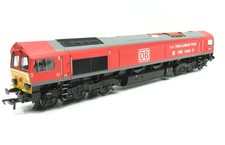 Bachmann 32-738Z Class 66136 DB Cargo YIWU-LONDON Train branding - OO Gauge D...