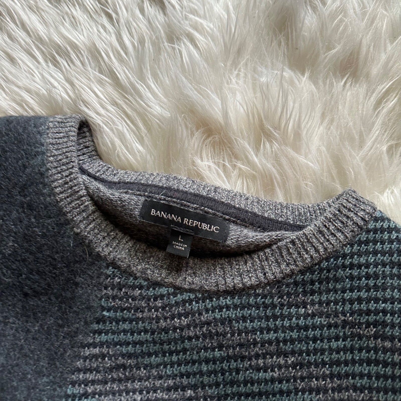 Banana Republic Men's Large Grey Wool Blend Crewneck Sweater image 6