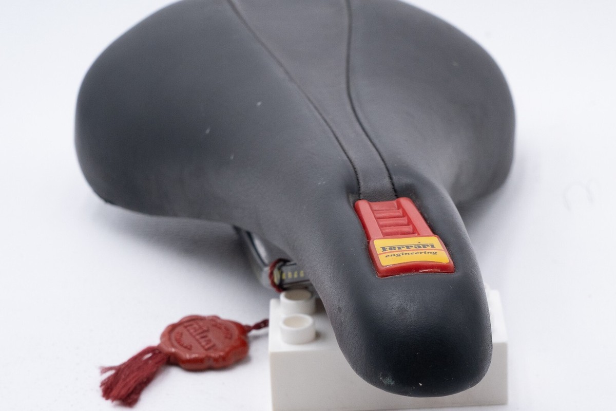 NOS SELLE ITALIA NOVUS FERRARI BLACK VINTAGE SADDLE SEAT RACING