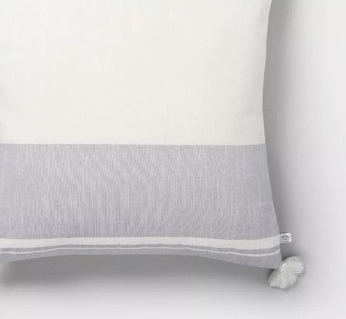 Color Blocked Stripe Tassel Throw Pillow - Hearth & Hand™ with Magnolia - 第 9/9 張圖片