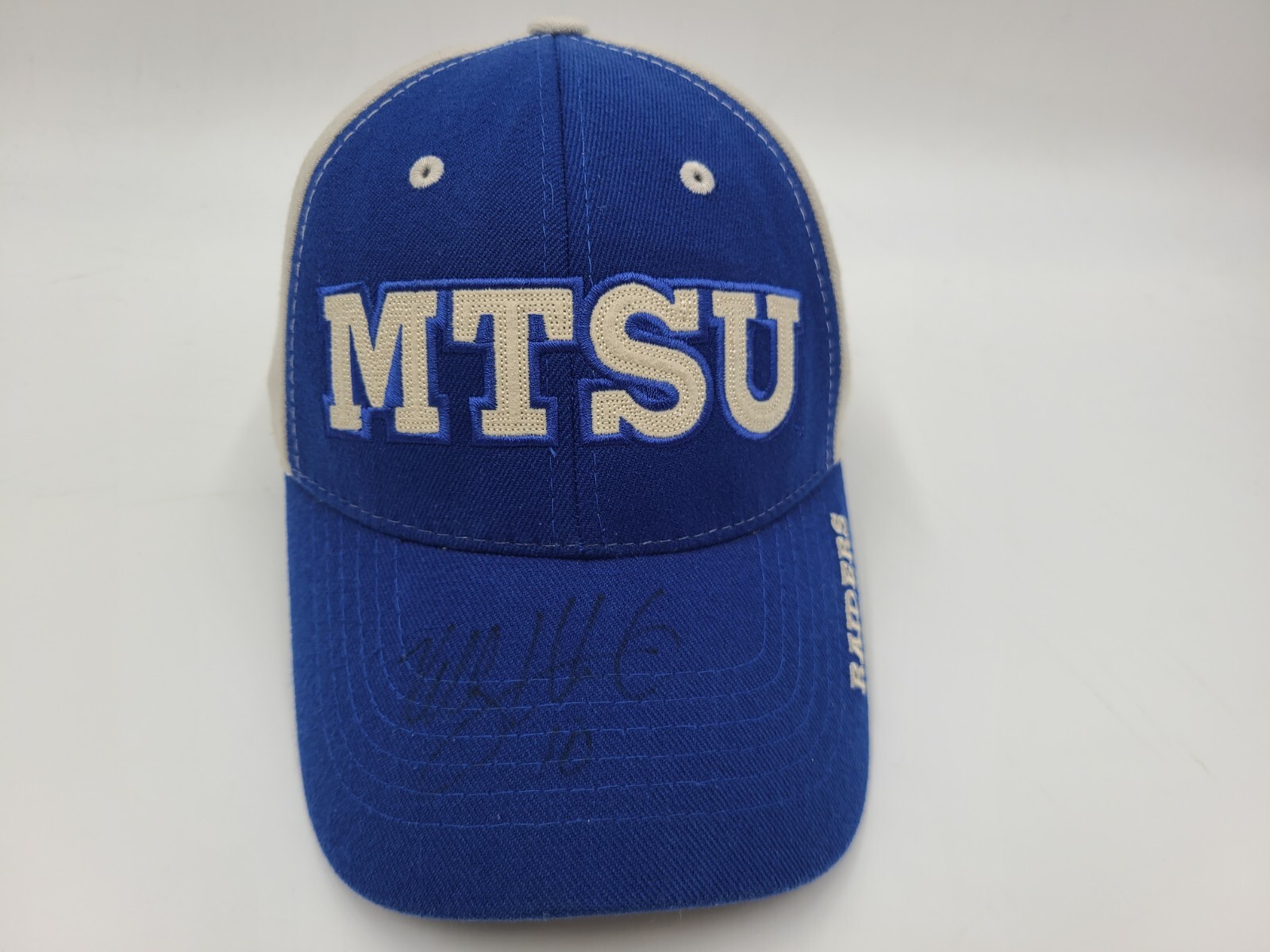 MTSU Blue Raiders NCAA Flex Fitted Hat for Men and Women OSFA