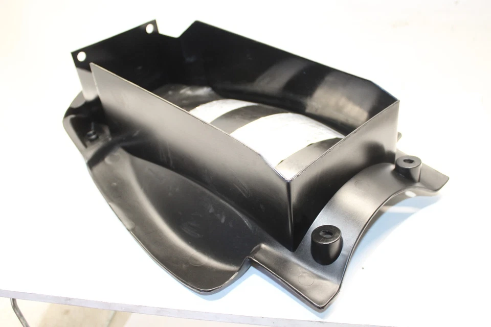 2003 2004 DUCATI Sport 800 UNDER TAIL PLASTIC COVER FAIRING COWL — 第 4/4 张图片