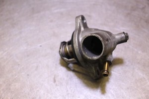 05-06 Suzuki Gsxr 1000 Thermostat Housing