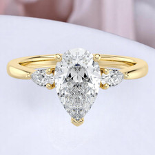 Anello di Fidanzamento Diamante Oro Giallo 14K 2,20 Ct Taglio Pera Certificato IGI Coltivato in Laboratorio