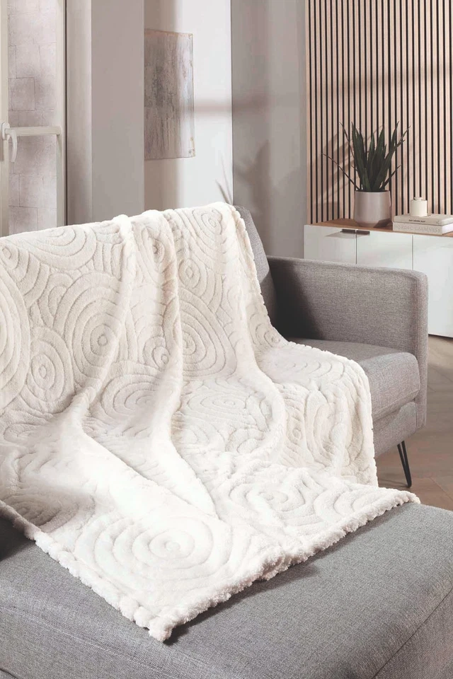 GÖZZE Kuscheldecke "Faro" Wohndecke XXL 150x200cm Wohndecke Sofadecke Überdecke - Bild 4 von 4