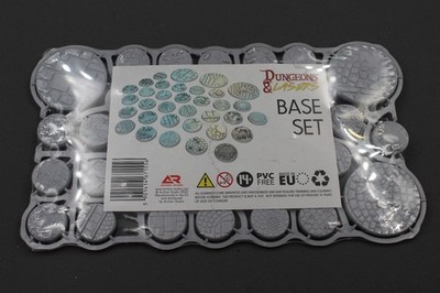 Dungeons & Lasers Base Set OVP D&D DND