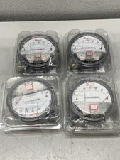 Lot of 4 Dwyer Instruments 2000-30PA Magnehelic Gauge 102098-50
