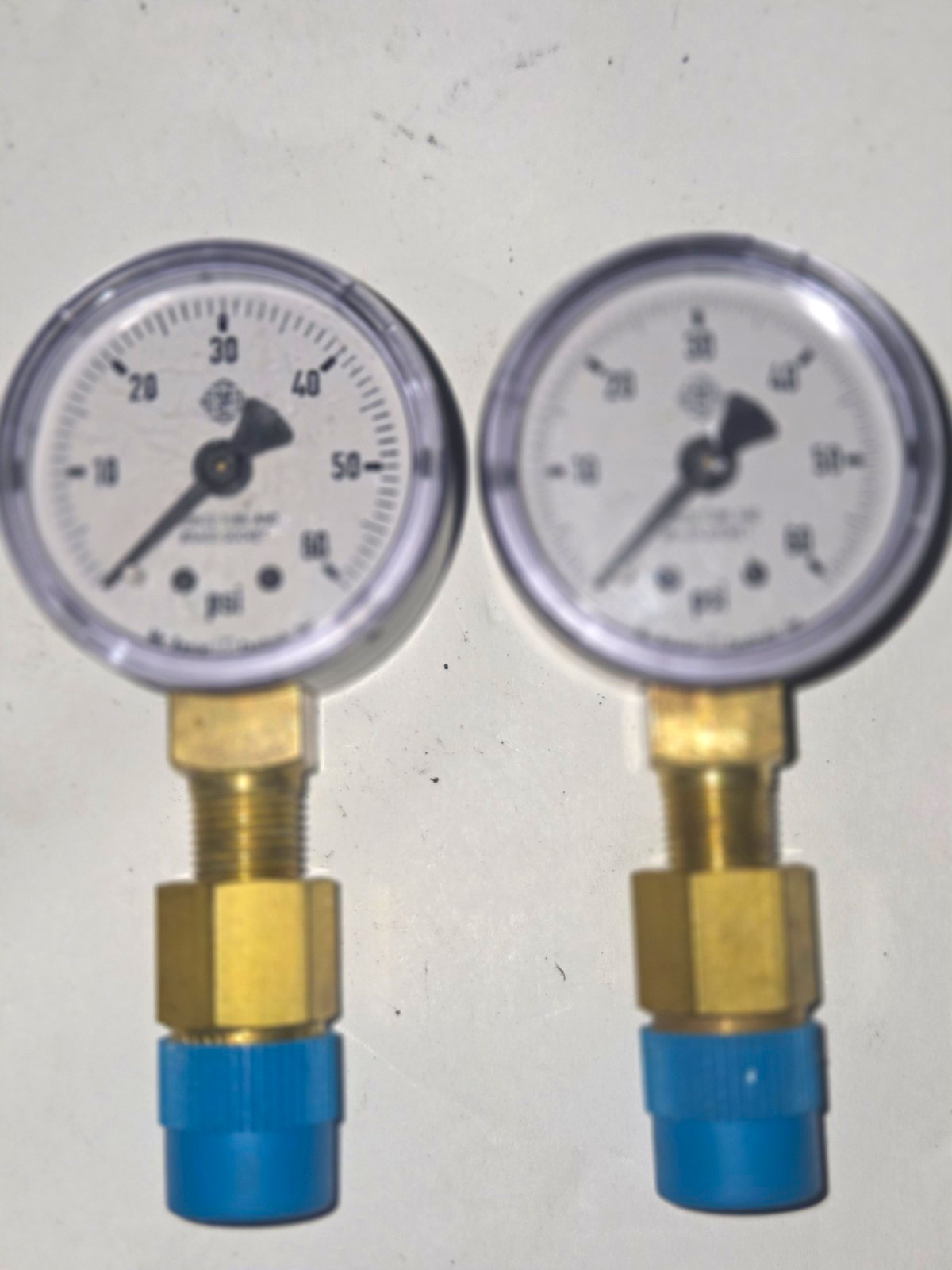 50 PSI Dial Air Pressure Gauge 1.5 in Face 1/4" (Lot Of 2)