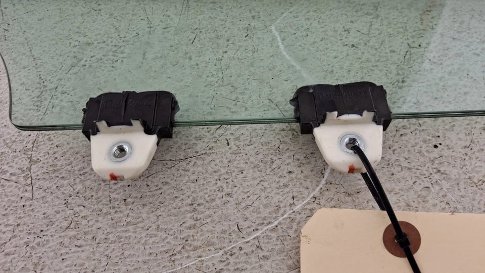 2018 - 2021 MAZDA 6 FRONT LEFT DRIVER SIDE DOOR WINDOW GLASS OEM - Image 3 of 4