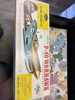 Guillow's 405:500 Curtiss P-40 Warhawk Flying Balsa Kit NOS rare Airplane Model