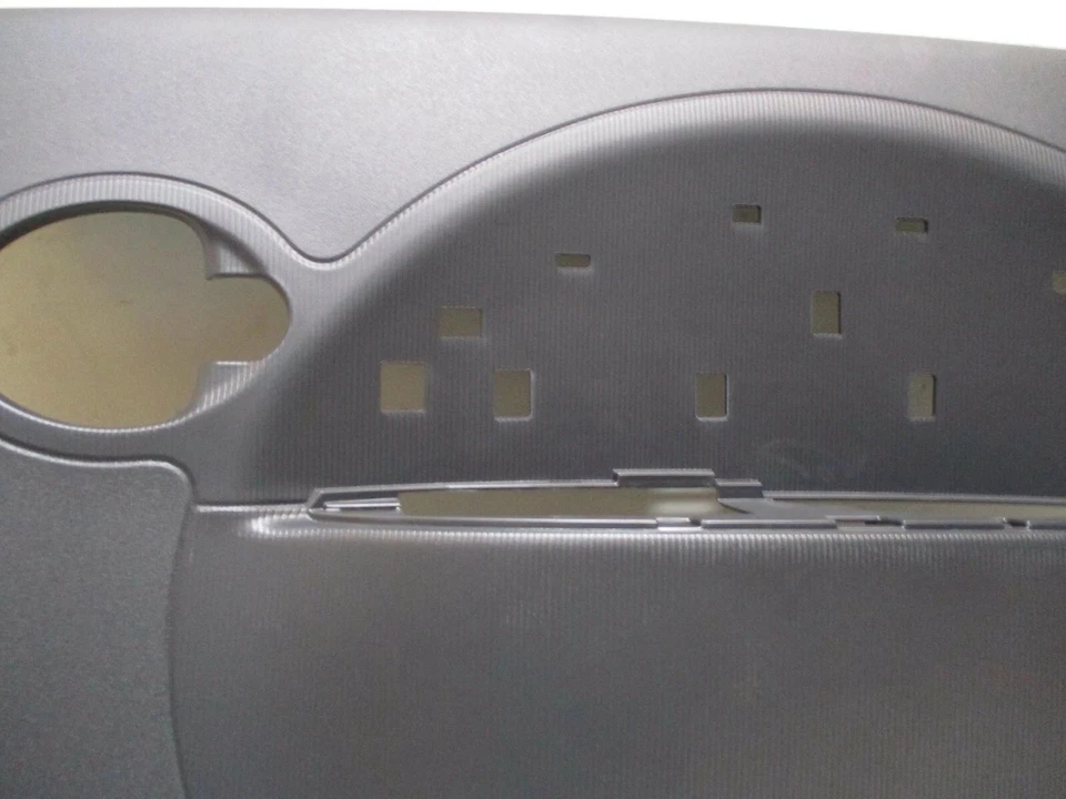 Nuevo panel de moldura de puerta trasero derecho genuino OEM negro 2012-2017 i-MiEV 7222B024XA negro Foto 2 de 3