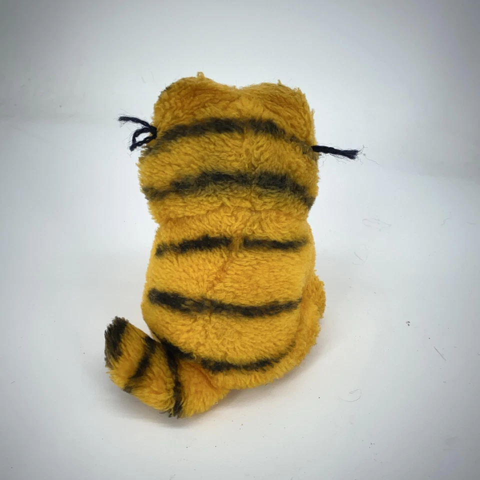 Vintage Garfield R. Dakin Plush Stuffed Animal Sitting Cat Sleepy Eyes 1980s - Image 3 of 4