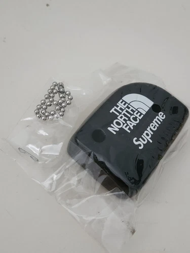 Porte clés flottant SS20 Supreme x The North Face noir accessoire neuf TNF