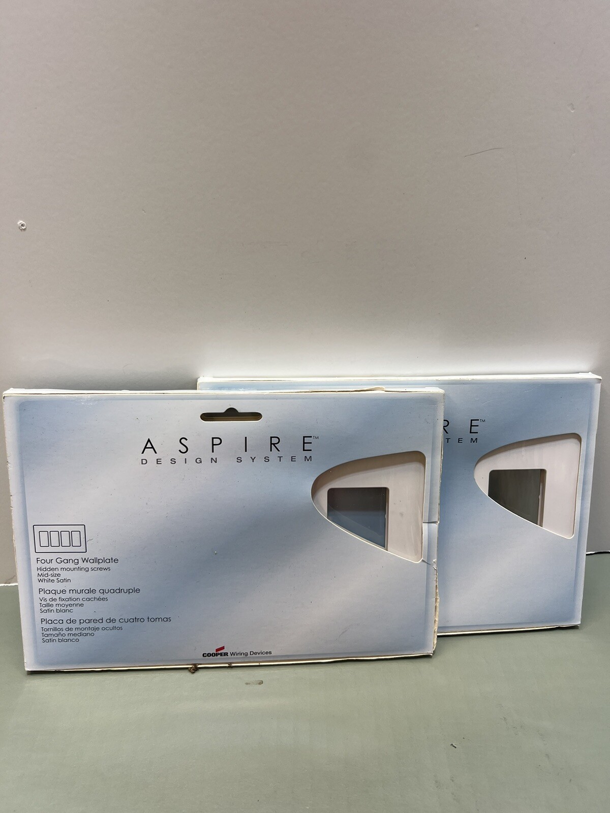 4-gang White Satin Lot Of (2) Nos