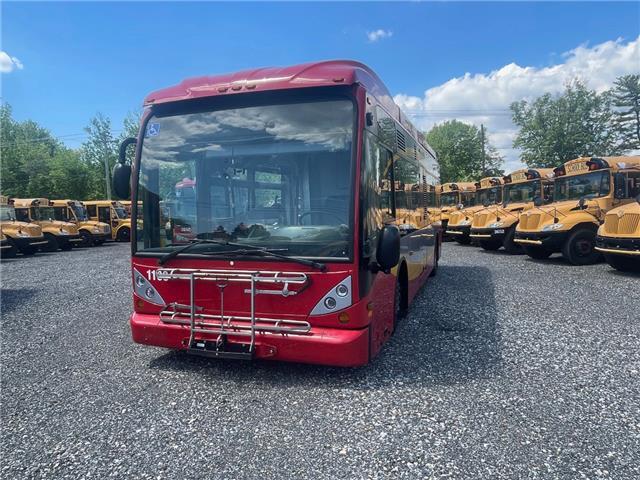 LOW FLOOR TRANSIT BUSES Two Bus Package cummins diesels 2009 Van Hool thumbnail 33