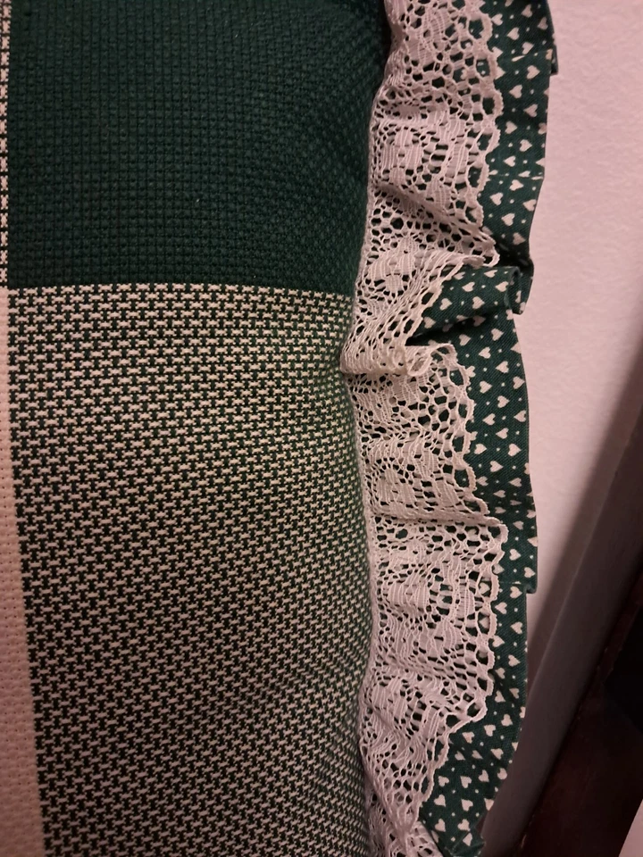 VINTAGE BEAR tree Ruffled Edge Throw Pillow 16" Square Christmas Medium  - Image 4 of 4