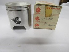 NOS Genuine Suzuki Piston Standard (STD) 1976 RM125 76 RM 125 RM125A 12110-41300