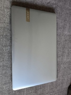 Acer Aspire E1-772G Laptop Win 10 Intel Core I5 8GB RAM