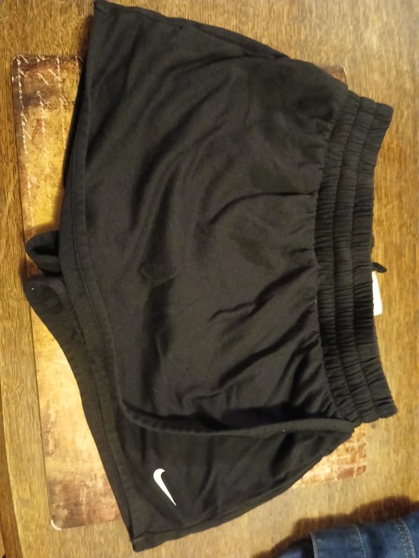 Youth Girl's Nike Skirt/Skort, Size Med, Black