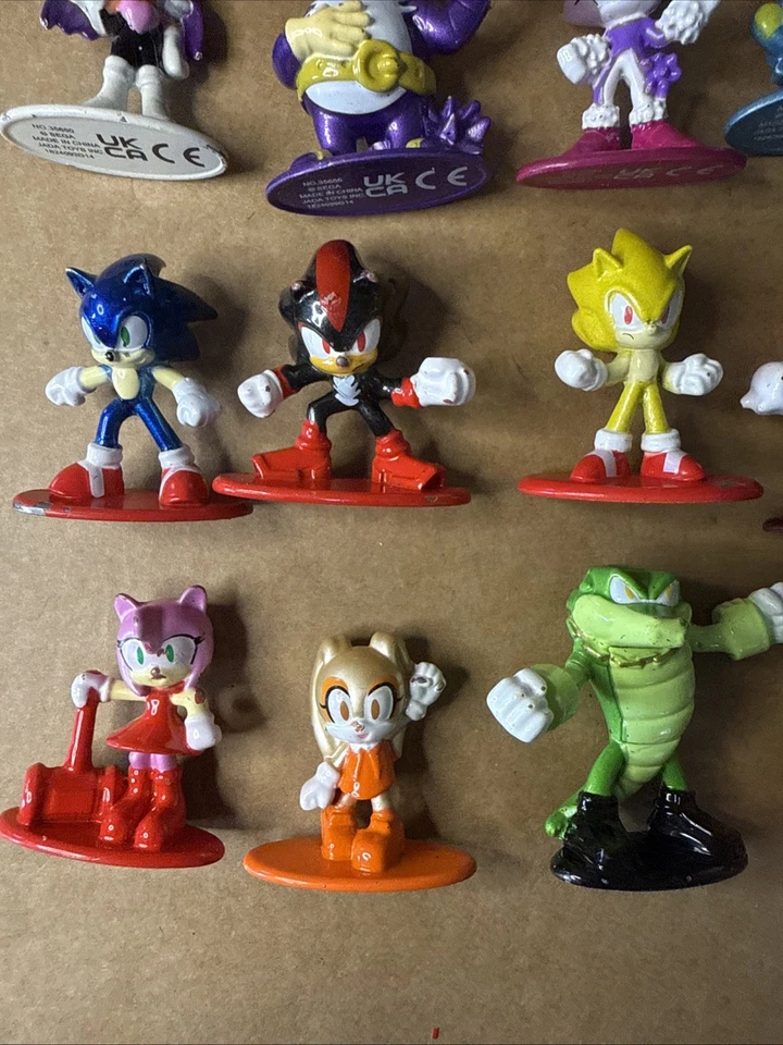 Figuras fundidas a presión Sonic The Hedgehog 18 piezas NanoMetalfigs Jada Toys Sega Genesis Foto 3 de 4