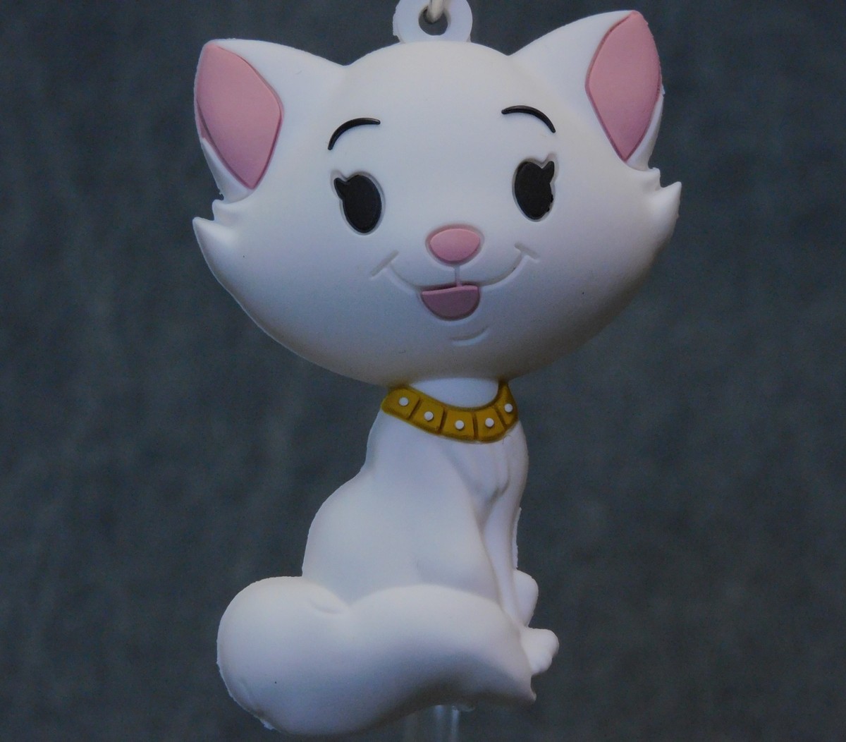 Disney Cats NEW * Duchess Clip * Blind Bag Series 69 Key Chain